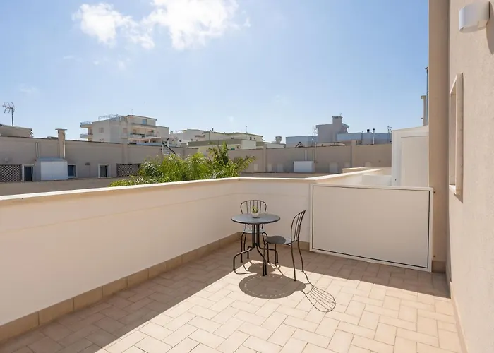 Al Chiaro Di Luna Lido San Giovanni 3*