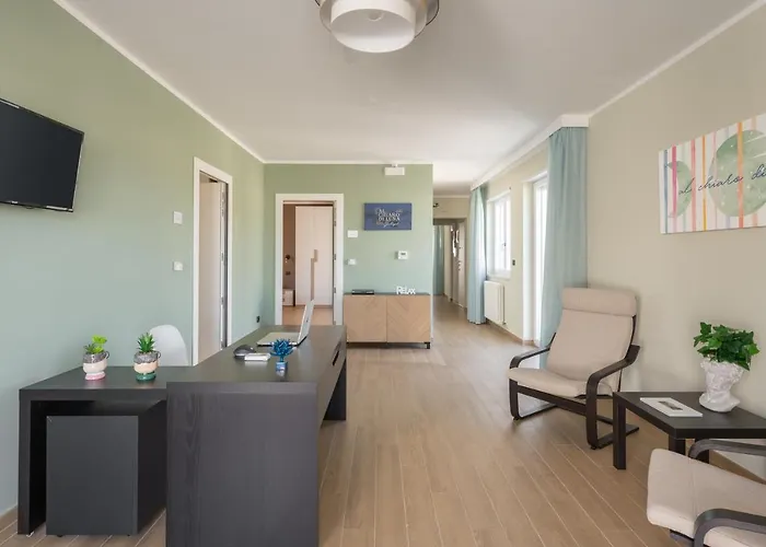 Al Chiaro Di Luna Lido San Giovanni Guest house 3*