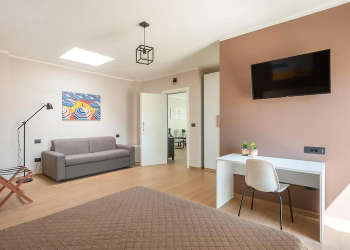 Guest house Al Chiaro Di Luna Lido San Giovanni 3*